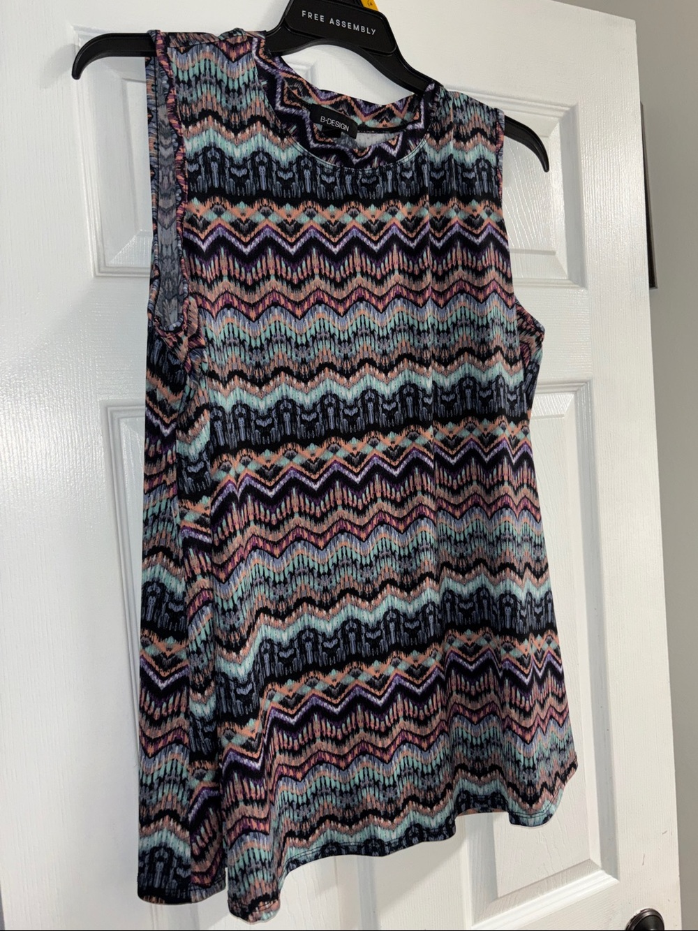 Multicolor Chevron Sleeveless Tank Top - Xhilaration